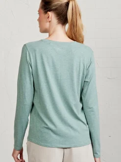 Women tasc All Day Long Sleeve T-Shirt