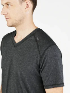 tasc Carrollton Fitness V-Neck T-Shirt | Men's Apparel | Performance