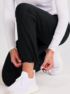 Women tasc Merge Athletic Pant